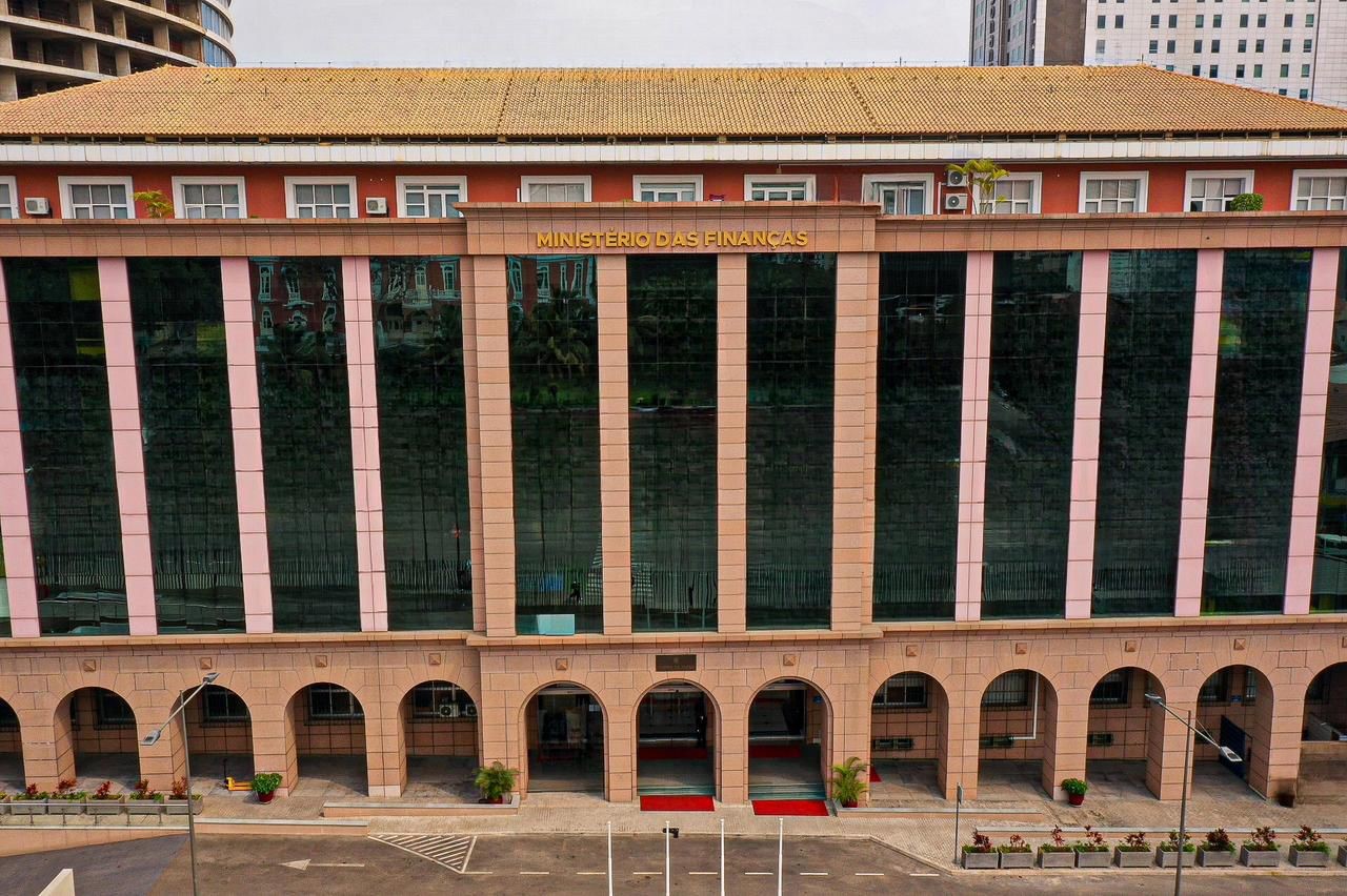 Governo Angolano Reforça Financiamento do OGE com Nova Emissão de Obrigações em USD